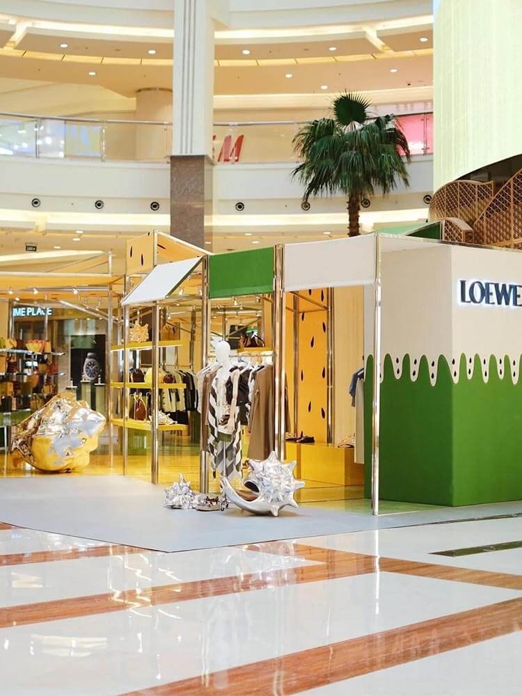 LOEWE store design with vary shells for visual merchandising