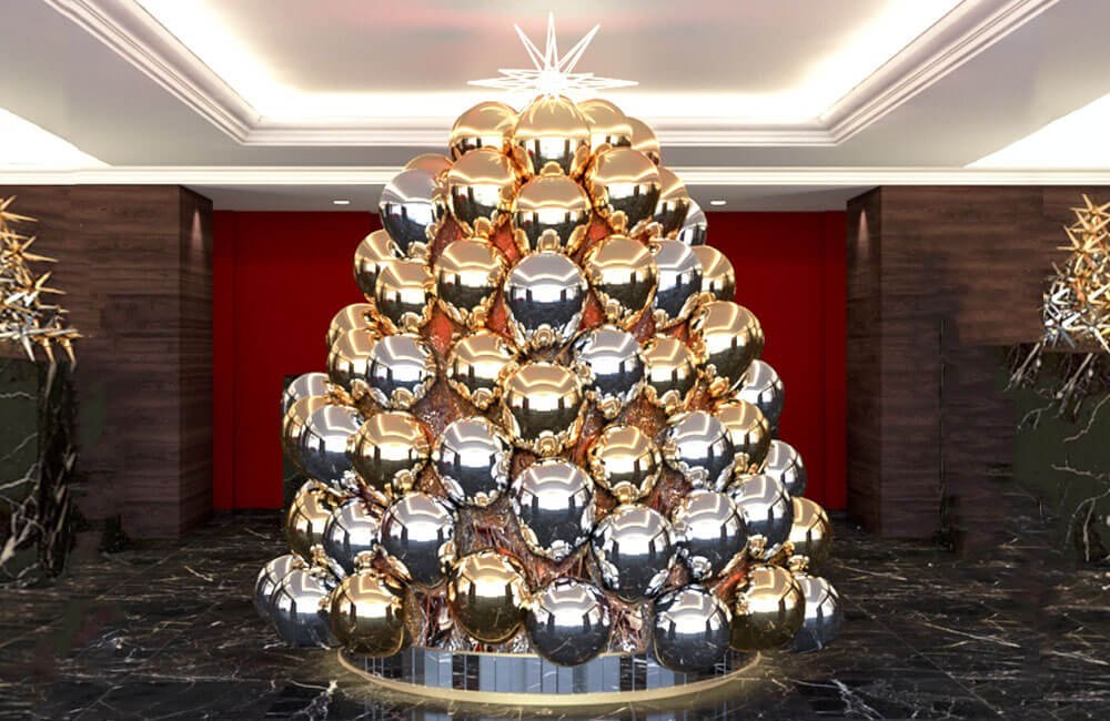 Shopping Mall Display with Christmas balloons in gold and silver mirror finishes