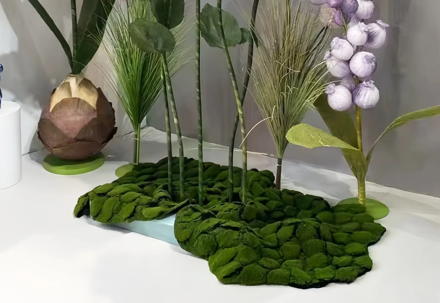 The detial of artificial flower set scaled