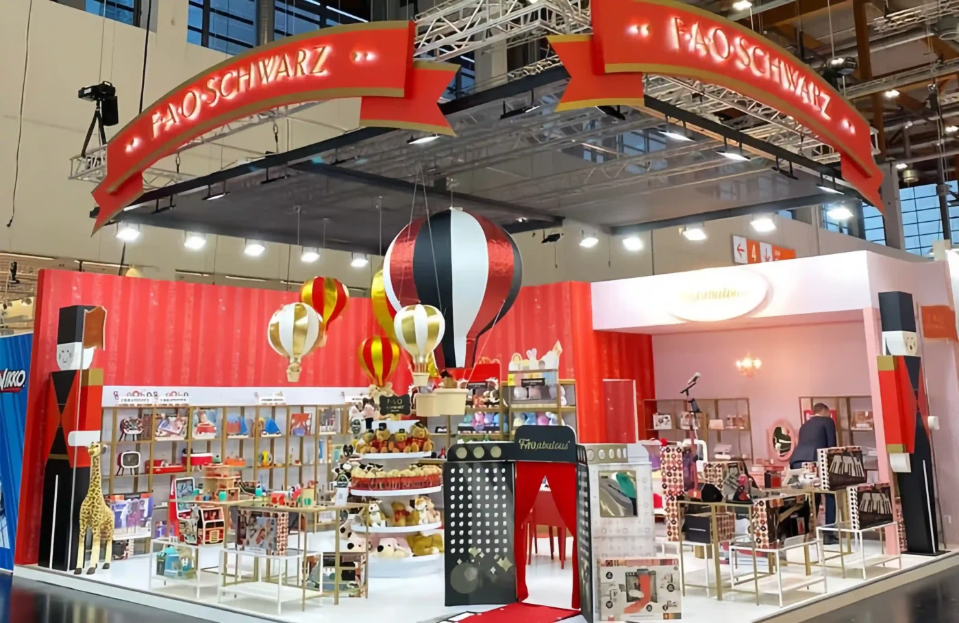 trade show displays scaled