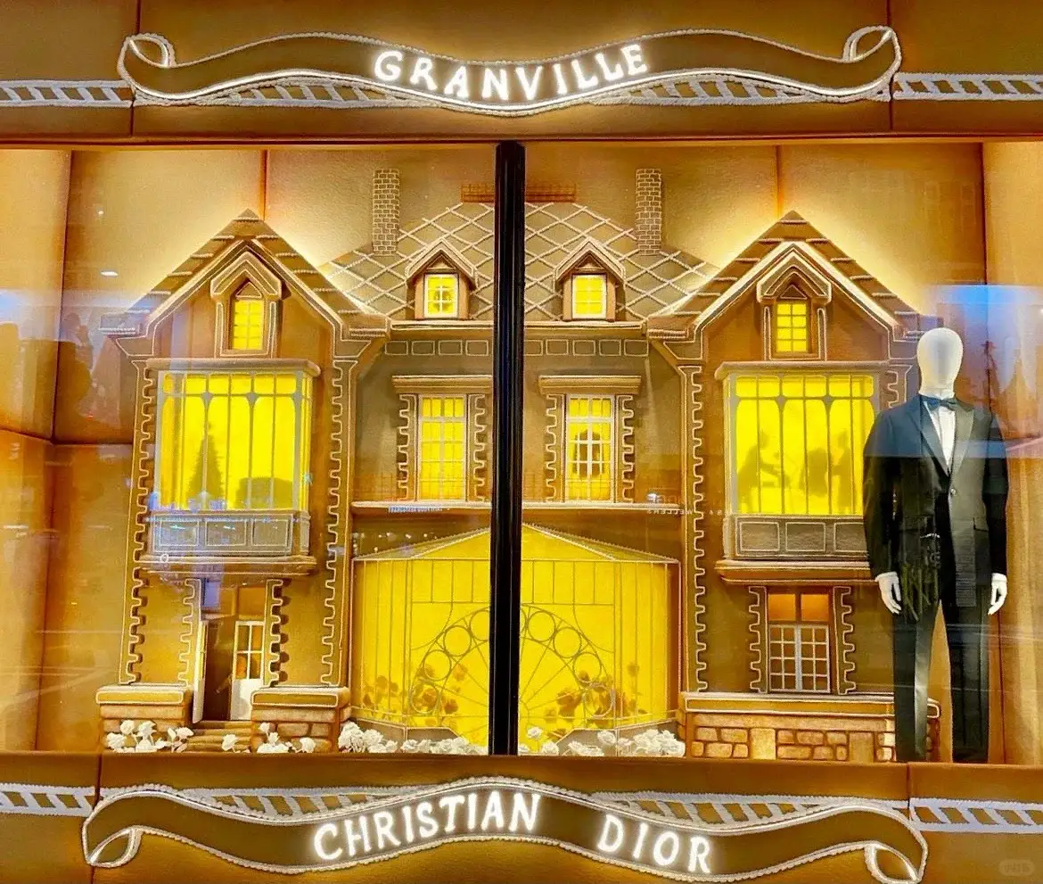 10 Qualities of Award-Winning Window Displays: Production Lessons for Visual Merchandising Teams
