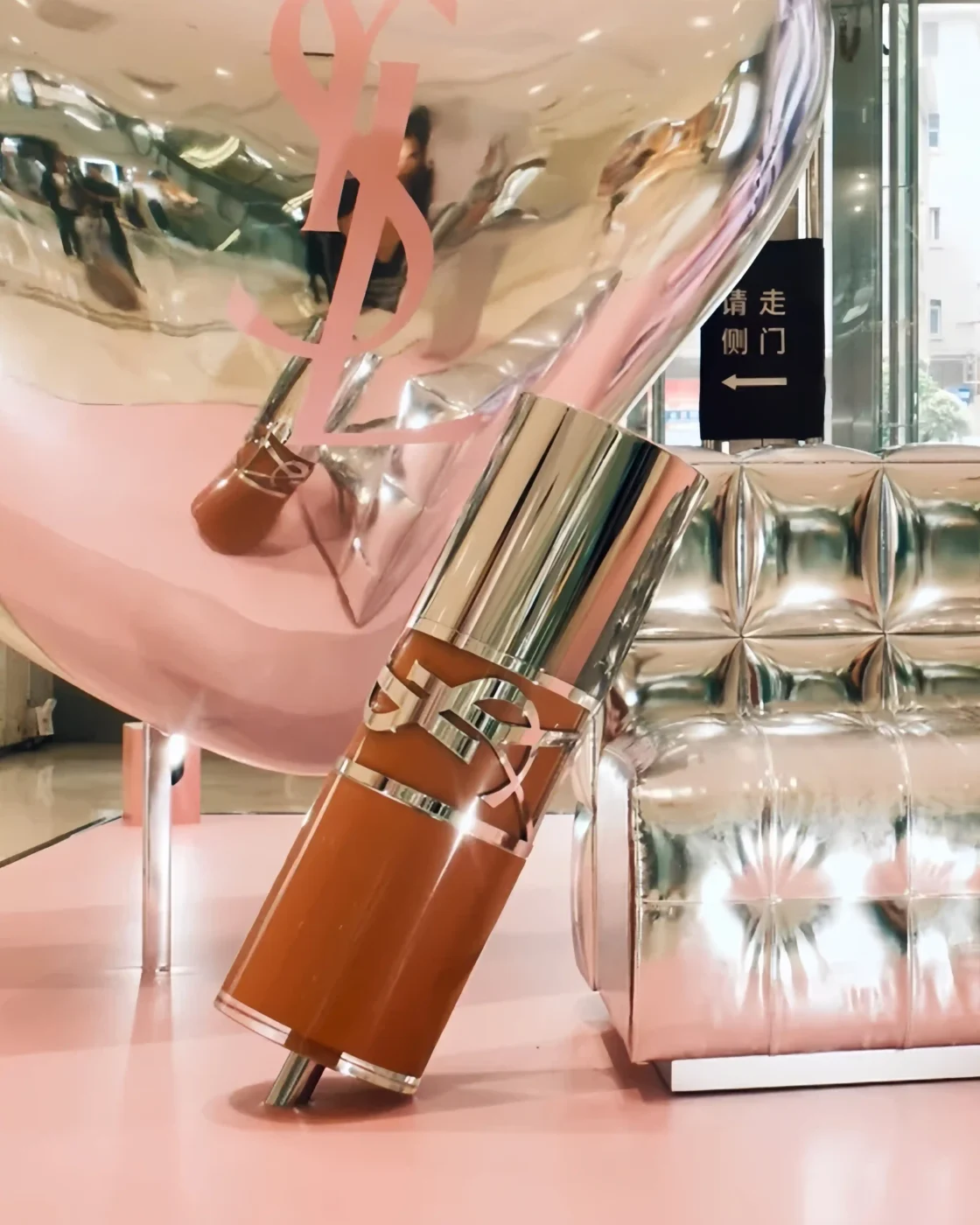 ysl pop up retail display project