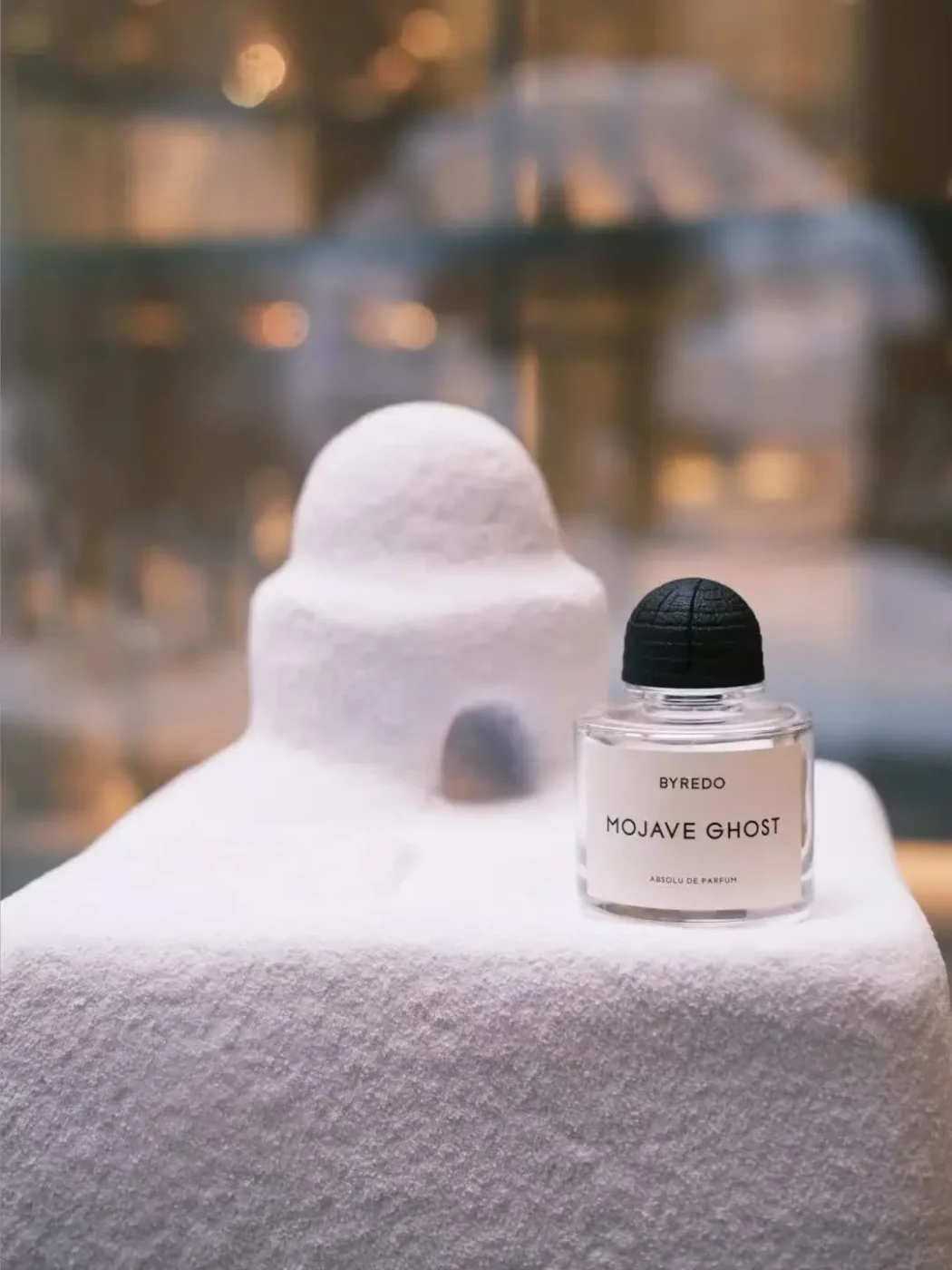 byredo retail window display (1)