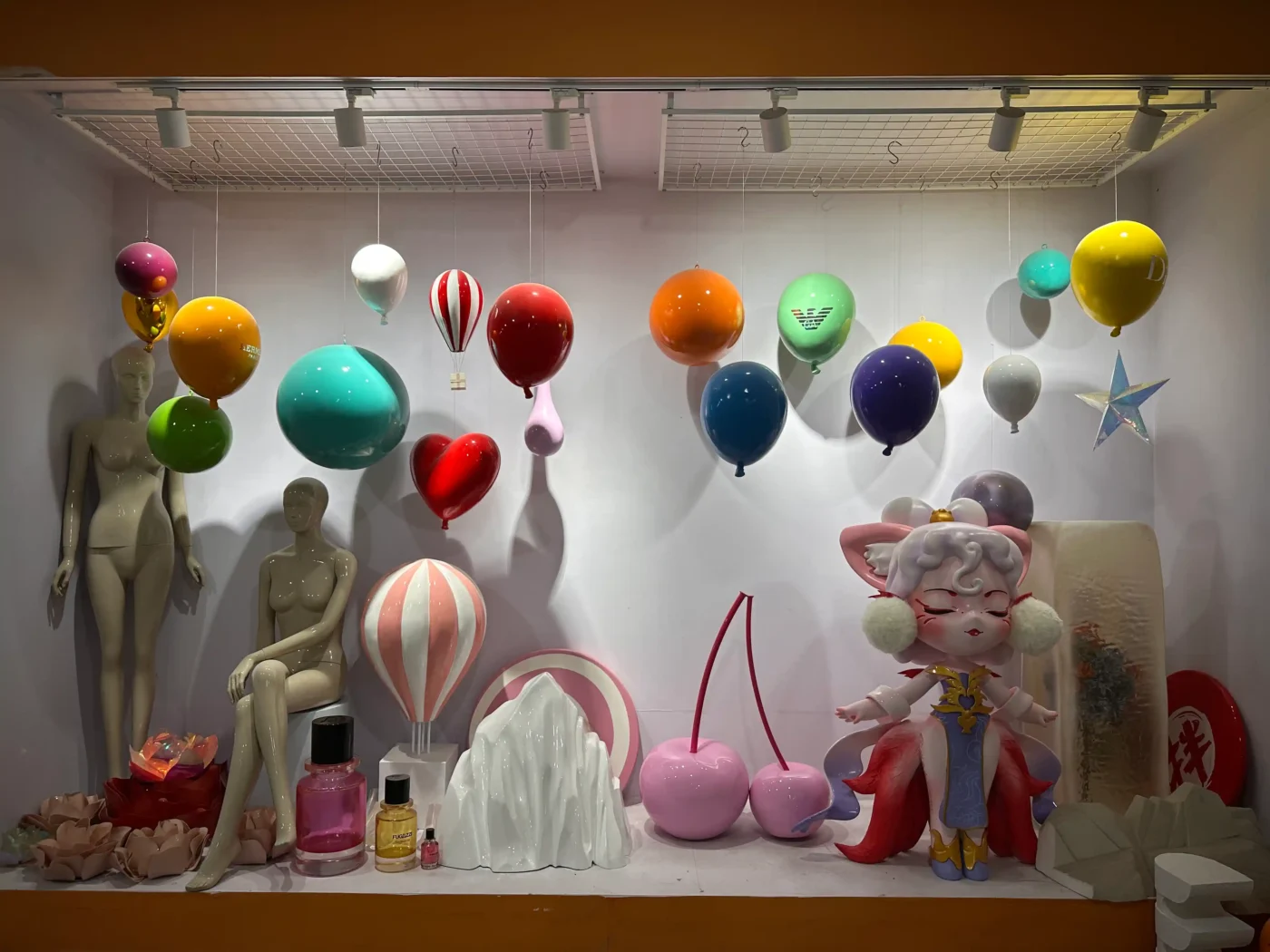 display props materials selection for retail manufacturing