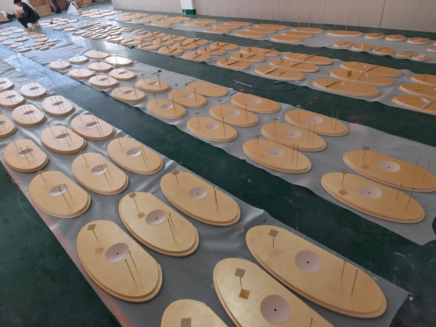 retail display components final qc before shipping