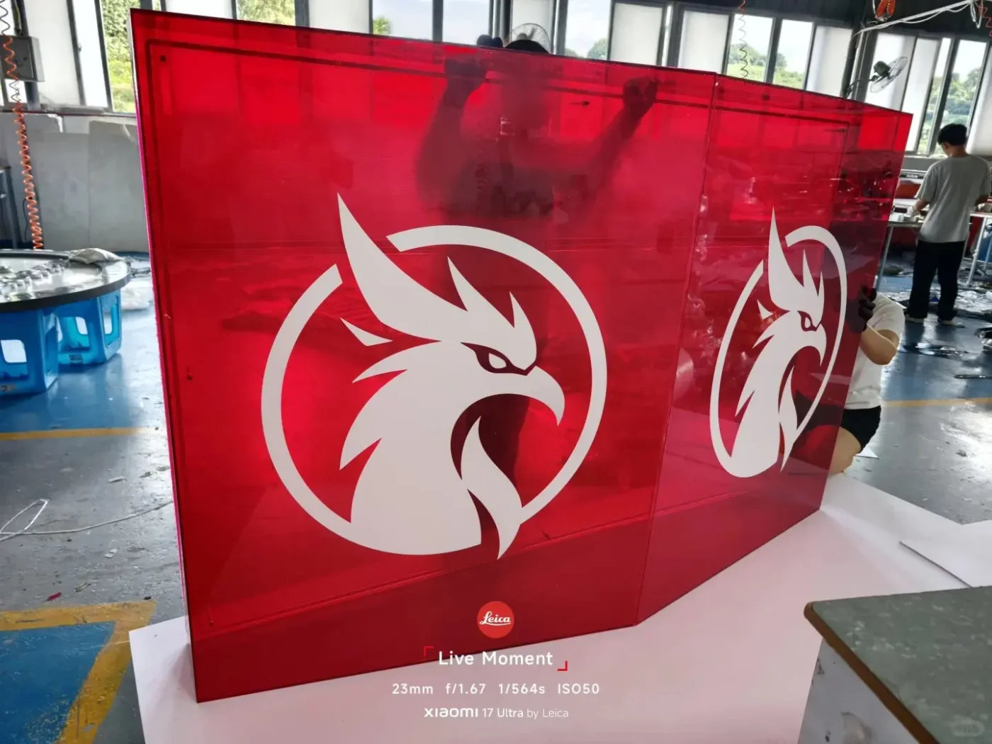 red acrylic lightbox production inspection