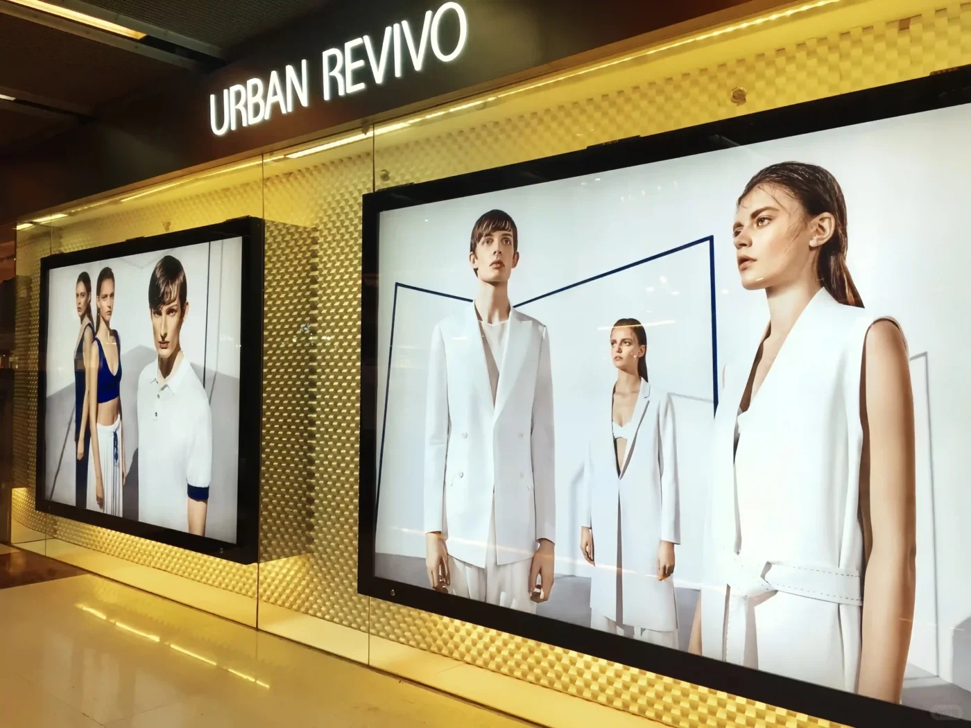 Custom Light Box Displays for Retail Stores — What to Specify Before Production